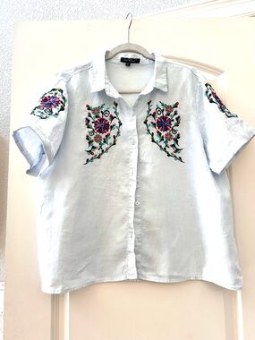 Velvet Heart 100% Linen Embroidered Short sleeve top. Boho. Mexican inspired. L